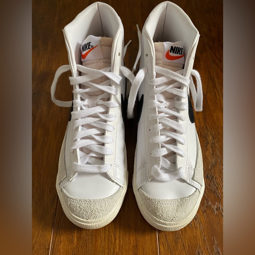 Nike Blazer Mid women’s size 6.5 excellent condition